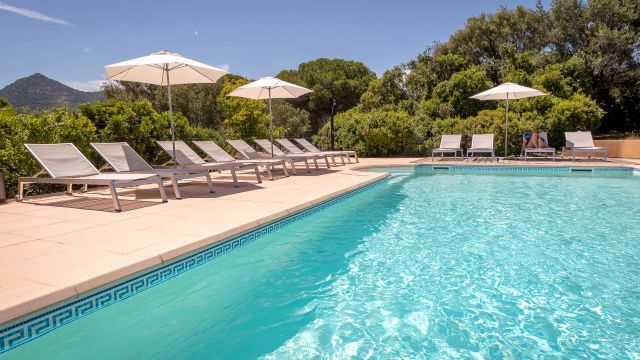 hotel ile rousse piscine