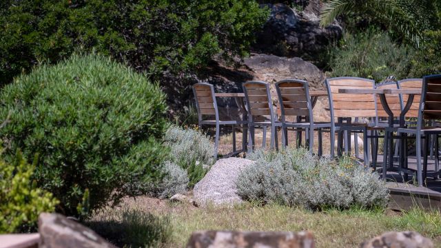 jardin fleuri hotel ile rousse