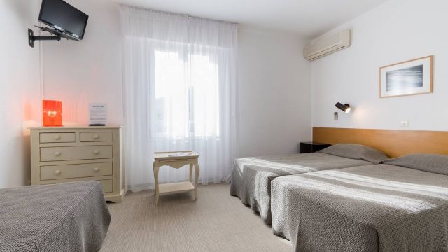 Hotel Ile Rousse Chambre Triple 1